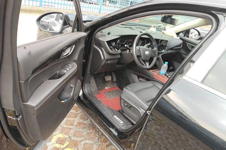 Used Buick Envision 2023 Encore Plus 652T Five-Seat Luxury Model Driver Seat