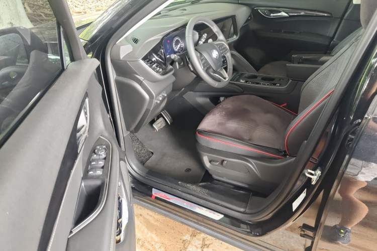 Used Buick Envision 2023 Encore S GS Four-Wheel Drive Sport Model Driver Seat