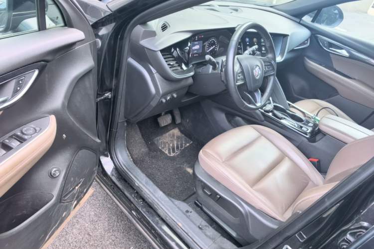 Used Buick Envision 2023 Encore Plus 652T Five-Seat Luxury Model Driver Seat