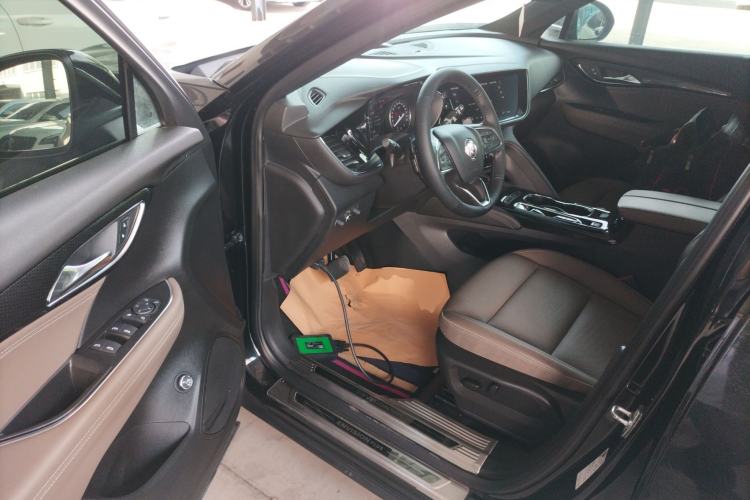 Used Buick Envision 2023 Encore Plus 652T Five-Seat Luxury Model Driver Seat