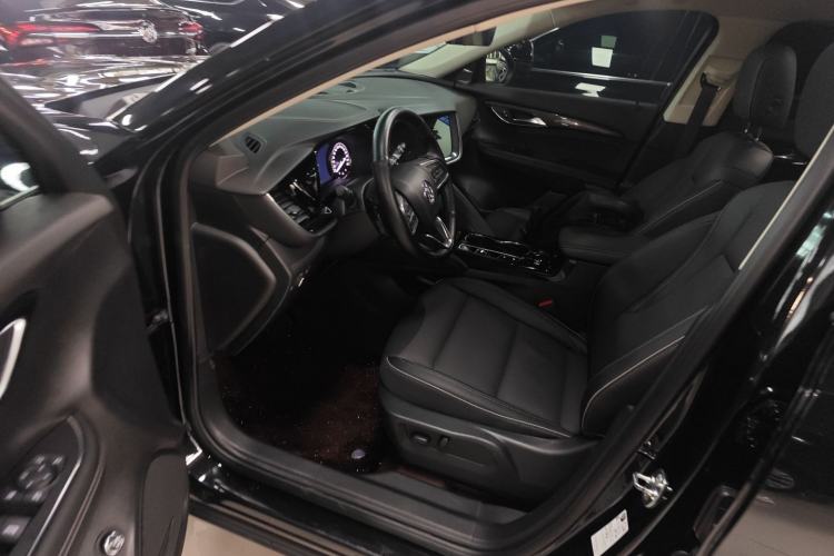 Used Buick Envision 2023 Encore Plus 652T Five-Seat Luxury Model Driver Seat