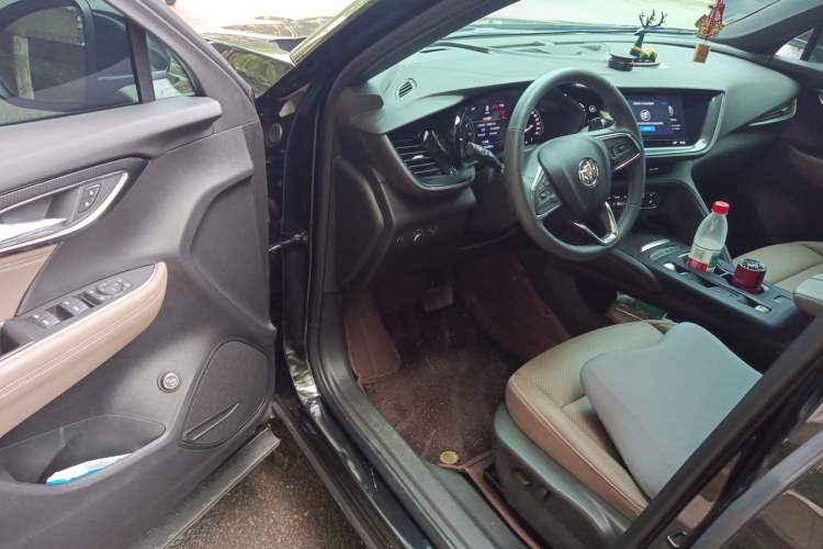 Used Buick Envision 2023 Encore Plus 652T Five-Seat Luxury Model Driver Seat