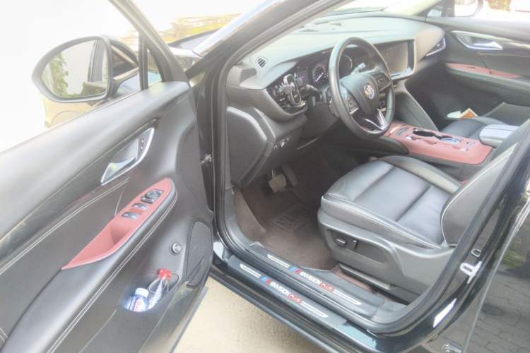 Used Buick Envision 2023 Encore Plus 652T Five-Seat Luxury Model Driver Seat