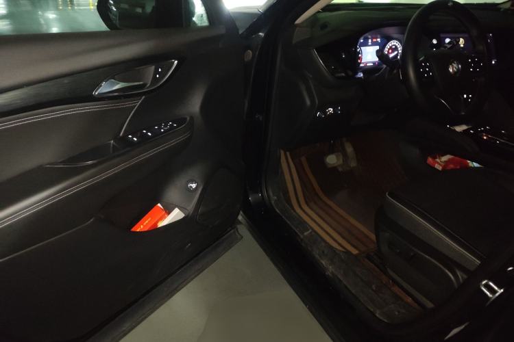 Used Buick Envision 2023 Encore Plus 652T Five-Seat Luxury Model Driver Seat