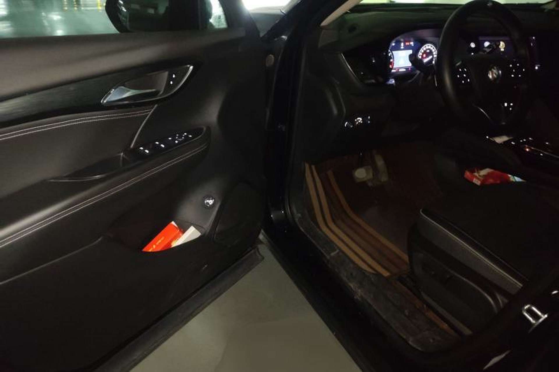 Used Buick Envision 2023 Encore Plus 652T Five-Seat Luxury Model Driver Seat