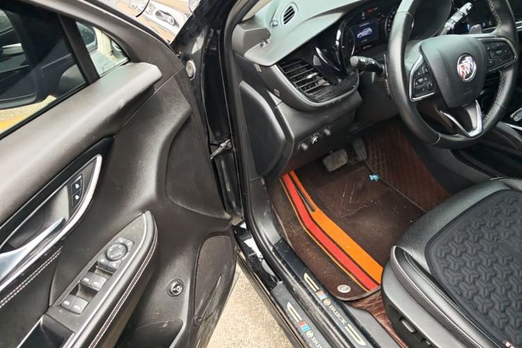 Used Buick Envision 2023 Encore Plus 652T Five-Seat Luxury Model Driver Seat