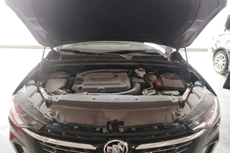 Used Buick Envision 2023 Encore Plus 652T Five-Seat Luxury Model Engine Bay