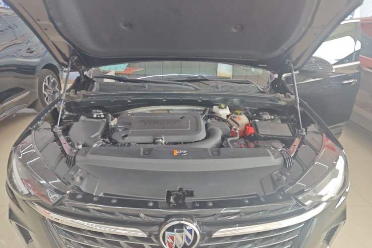 Used Buick Envision 2023 Encore Plus 652T Five-Seat Luxury Model Engine Bay
