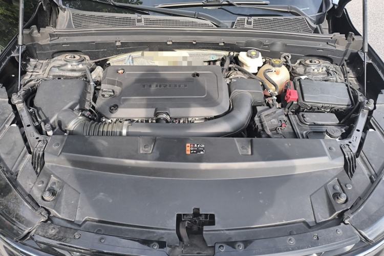 Used Buick Envision 2023 Encore Plus 652T Five-Seat Luxury Model Engine Bay