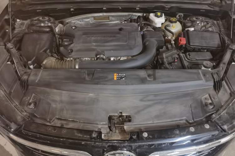 Used Buick Envision 2023 Encore Plus 652T Five-Seat Luxury Model Engine Bay