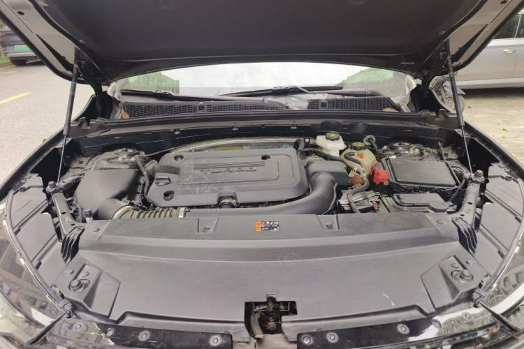 Used Buick Envision 2023 Encore Plus 652T Five-Seat Luxury Model Engine Bay