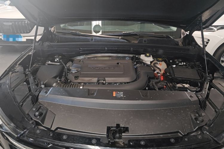 Used Buick Envision 2023 Encore Plus 652T Five-Seat Luxury Model Engine Bay