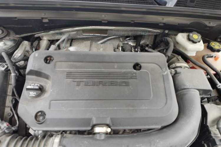 Used Buick Envision 2023 Encore Plus 652T Five-Seat Luxury Model Engine Bay