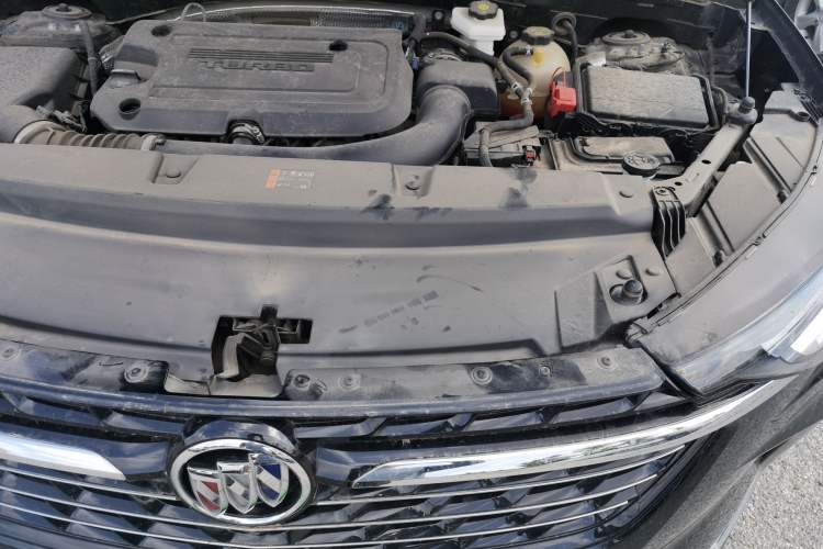 Used Buick Envision 2023 Encore Plus 652T Five-Seat Luxury Model Engine Bay Left