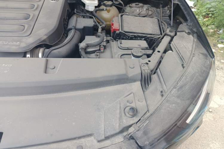 Used Buick Envision 2023 Encore S 552T Two-Wheel Drive Luxury Model Engine Bay Left