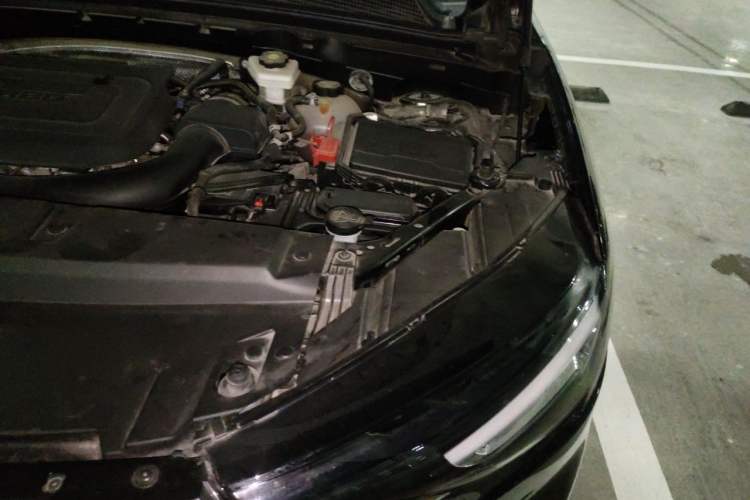 Used Buick Envision 2023 Encore Plus 652T Five-Seat Luxury Model Engine Bay Left