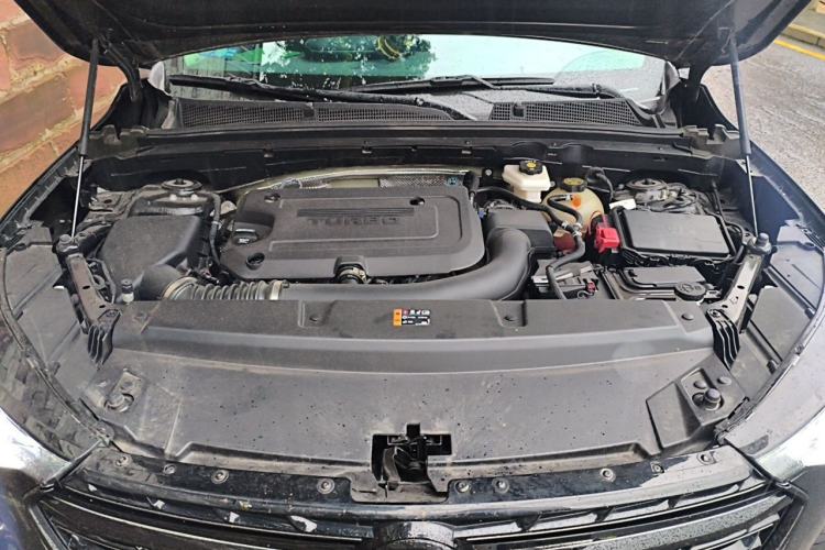 Used Buick Envision 2023 Encore S GS Four-Wheel Drive Sport Model Engine Bay