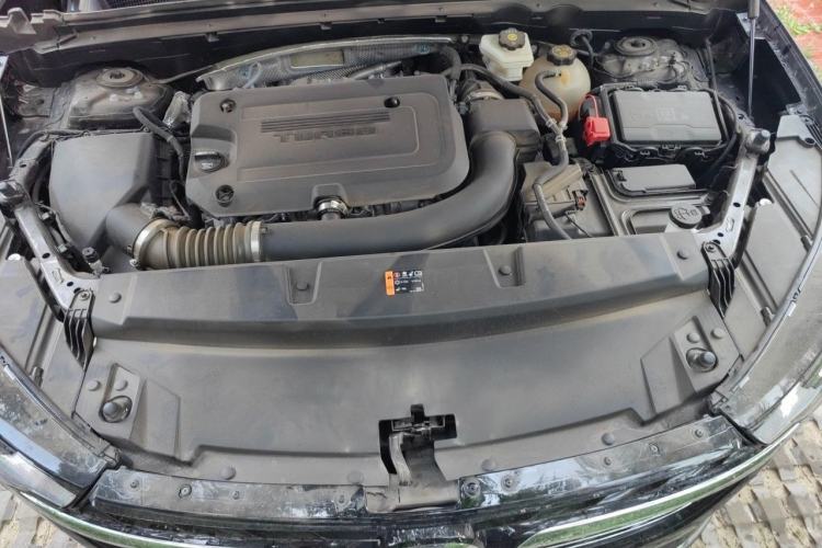 Used Buick Envision 2023 Encore Plus 652T Five-Seat Luxury Model Engine Bay