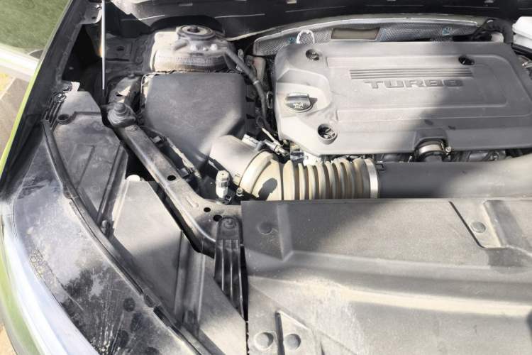 Used Buick Envision 2023 Encore Plus 652T Five-Seat Luxury Model Engine Bay Right