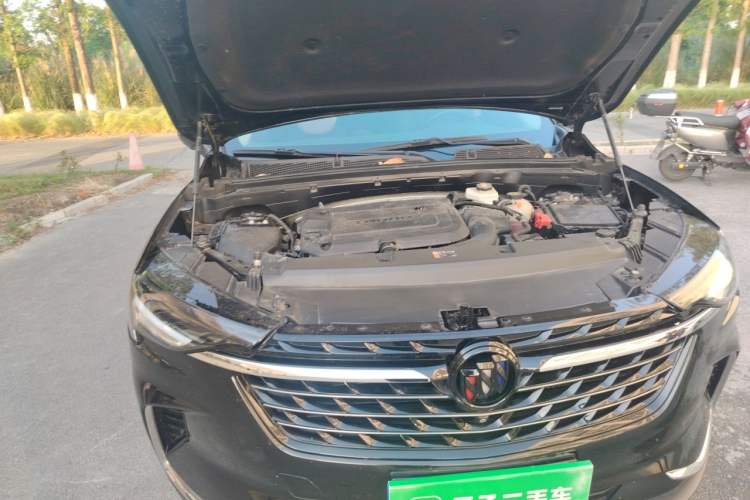 Used Buick Envision 2023 Encore Plus 652T Five-Seat Luxury Model Engine Bay Right