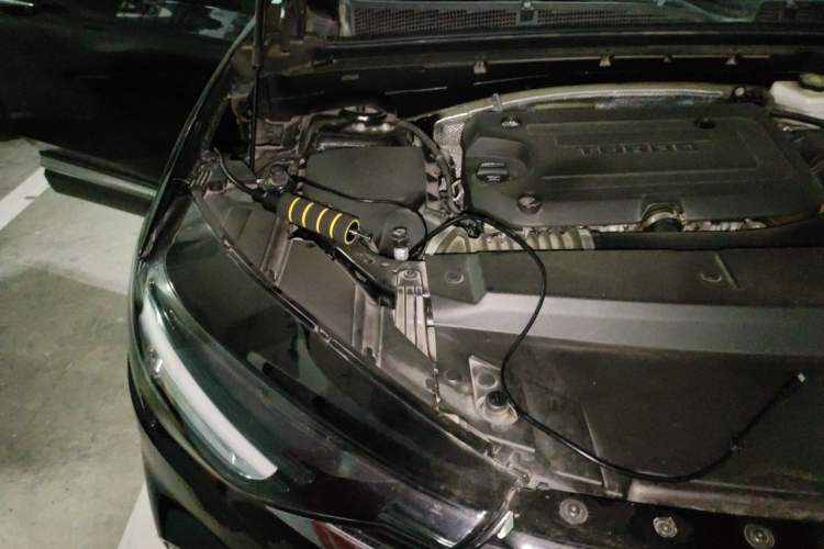 Used Buick Envision 2023 Encore Plus 652T Five-Seat Luxury Model Engine Bay Right