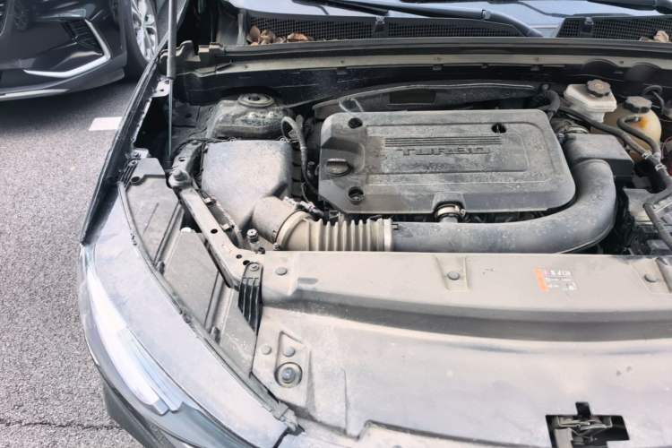 Used Buick Envision 2023 Encore Plus 652T Five-Seat Luxury Model Engine Bay Right