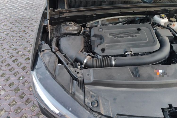 Used Buick Envision 2023 Encore Plus 652T Five-Seat Luxury Model Engine Bay Right