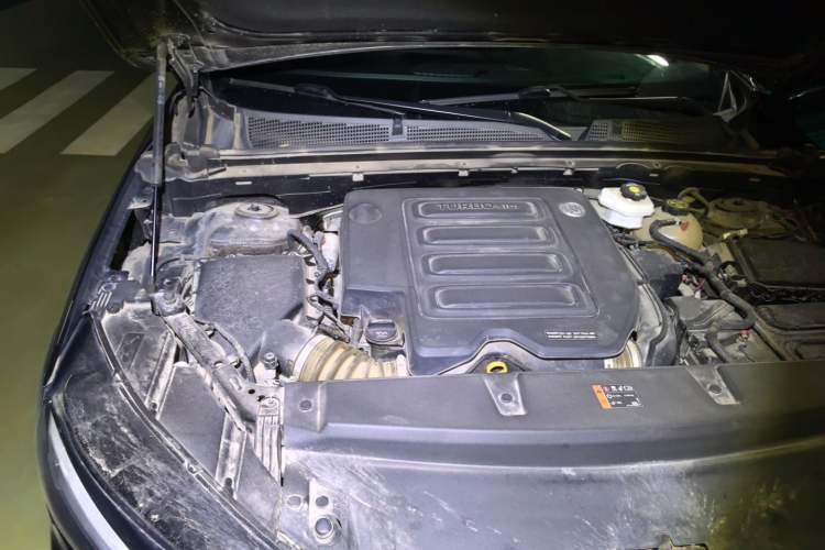 Used Buick Envision 2023 Encore S 552T Two-Wheel Drive Luxury Model Engine Bay Right