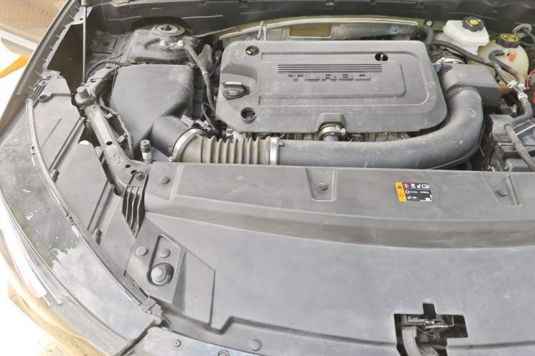 Used Buick Envision 2023 Encore S 652T Two-Wheel-Drive Luxury Model Engine Bay Right