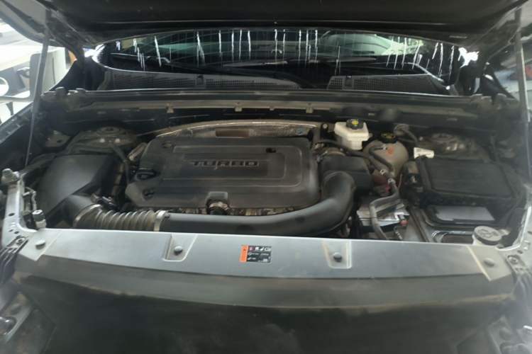 Used Buick Envision 2023 Encore S 652T Two-Wheel-Drive Luxury Model Engine Bay