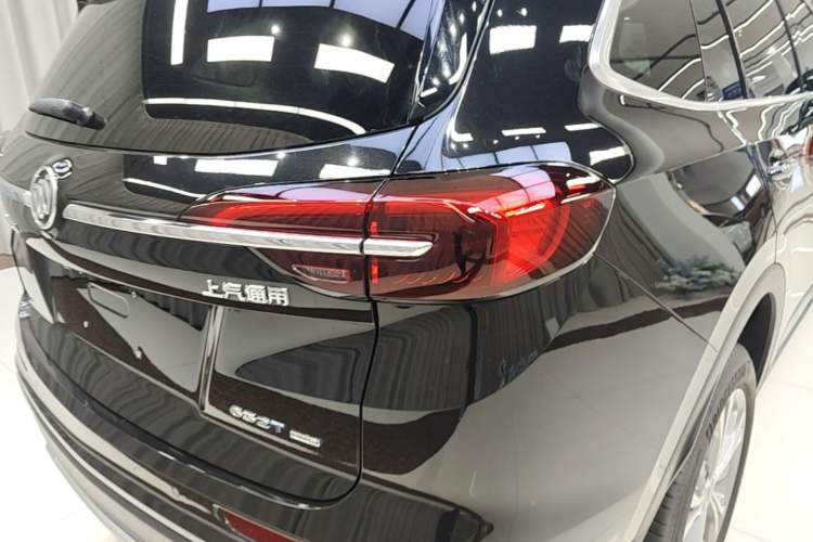 Used Buick Envision 2023 Encore Plus 652T Five-Seat All-Wheel-Drive Luxury Model Exterior 3