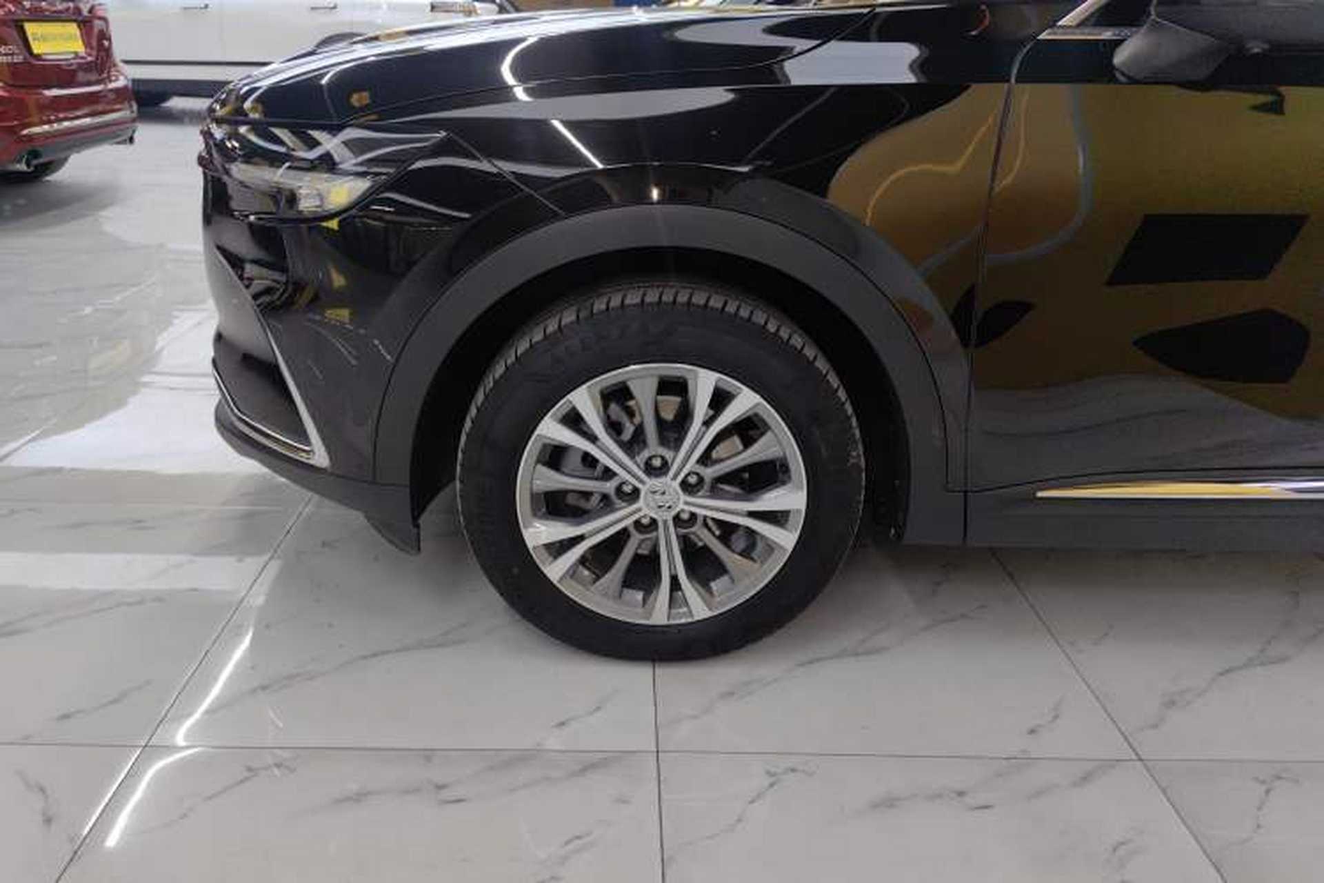 Used Buick Envision 2023 Encore Plus 652T Five-Seat All-Wheel-Drive Luxury Model Exterior 4