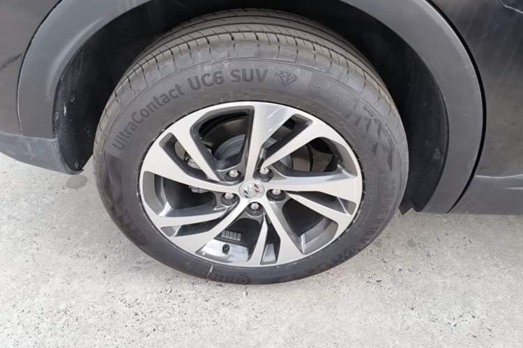 Used Buick Envision 2023 Encore S 552T Two-Wheel Drive Luxury Model Exterior 5