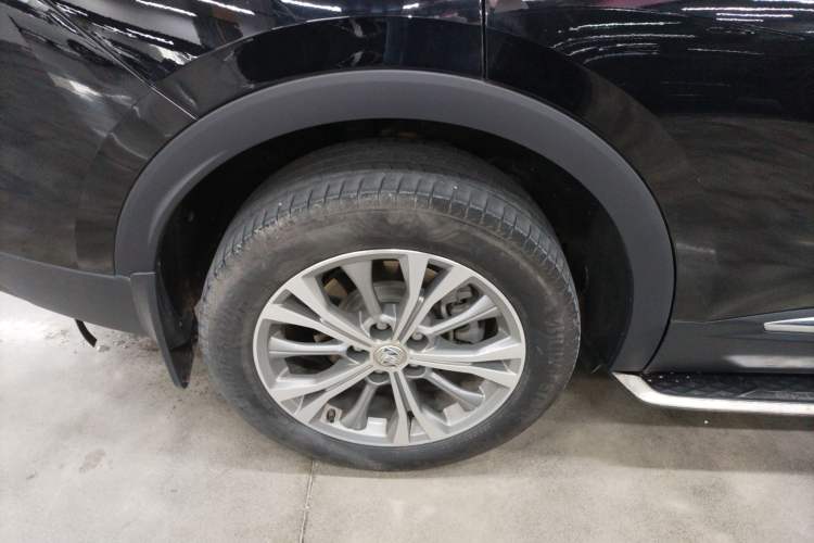 Used Buick Envision 2023 Encore Plus 652T Five-Seat Luxury Model Exterior 5