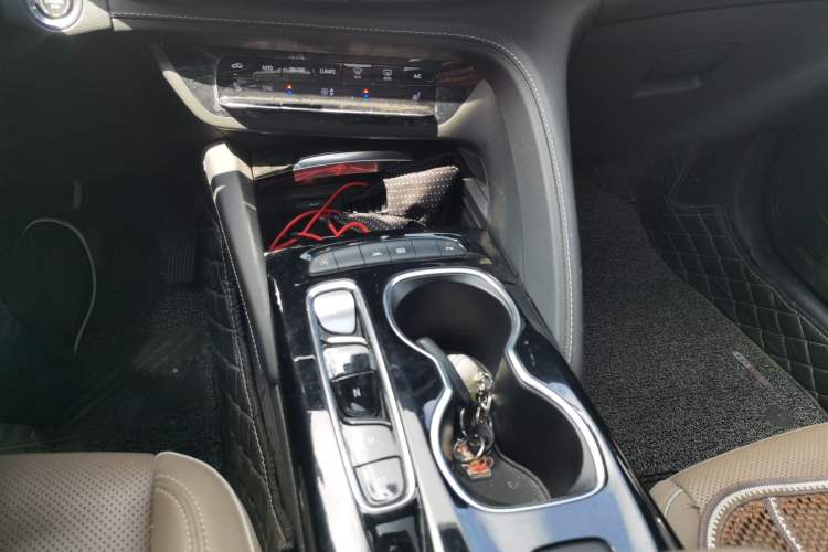 Used Buick Envision 2023 Encore Plus 652T Five-Seat Luxury Model Gear Lever