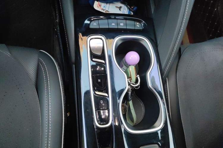 Used Buick Envision 2023 Encore S 552T Two-Wheel Drive Luxury Model Gear Lever