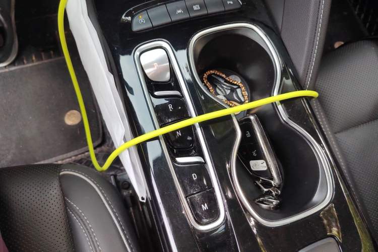Used Buick Envision 2023 Encore S 652T Two-Wheel-Drive Luxury Model Gear Lever
