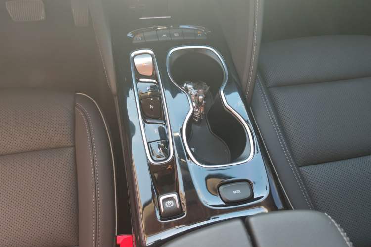 Used Buick Envision 2023 Encore Plus 652T Five-Seat Luxury Model Gear Lever