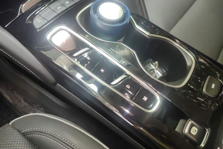Used Buick Envision 2023 Encore Plus 652T Five-Seat Luxury Model Gear Lever