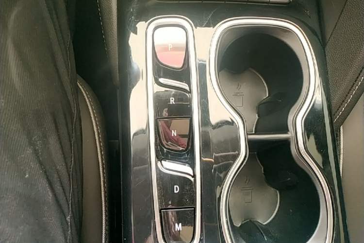 Used Buick Envision 2023 Encore Plus 652T Five-Seat Luxury Model Gear Lever