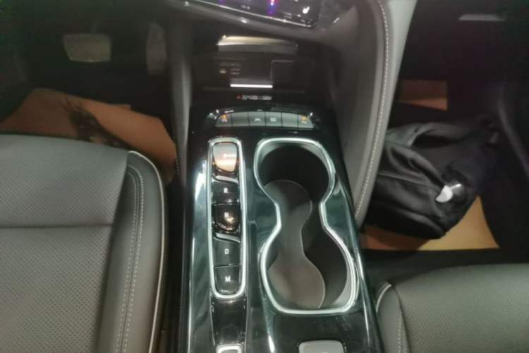 Used Buick Envision 2023 Encore S 652T Two-Wheel-Drive Luxury Model Gear Lever