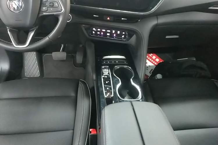Used Buick Envision 2023 Encore Plus 652T Five-Seat All-Wheel-Drive Luxury Model Gear Lever