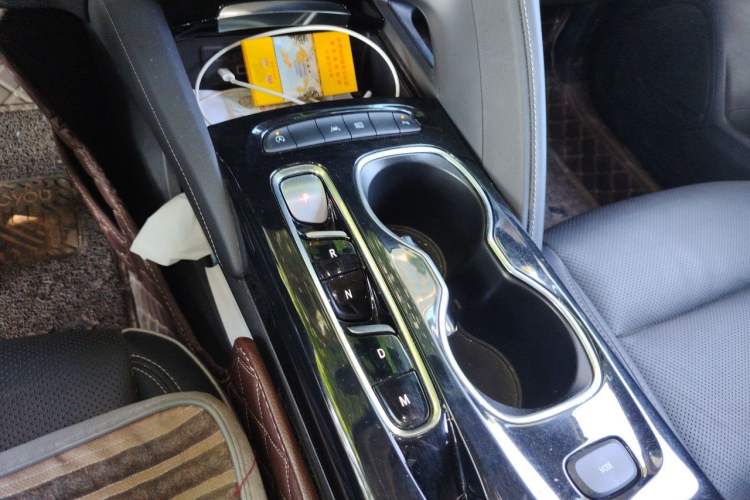 Used Buick Envision 2023 Encore S 652T Two-Wheel-Drive Luxury Model Gear Lever