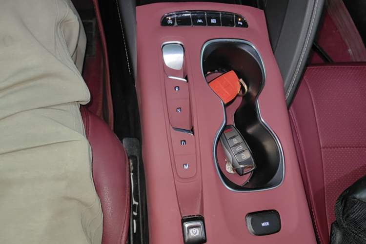 Used Buick Envision 2023 Encore S 552T Two-Wheel Drive Luxury Model Gear Lever