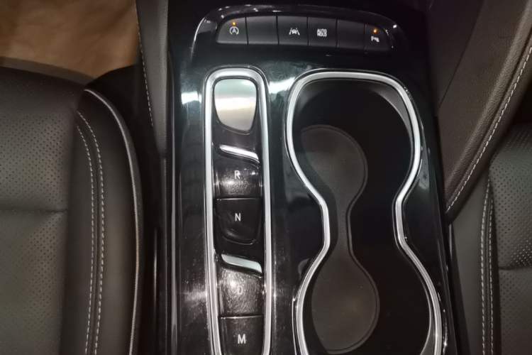 Used Buick Envision 2023 Encore S 652T Two-Wheel-Drive Luxury Model Gear Lever