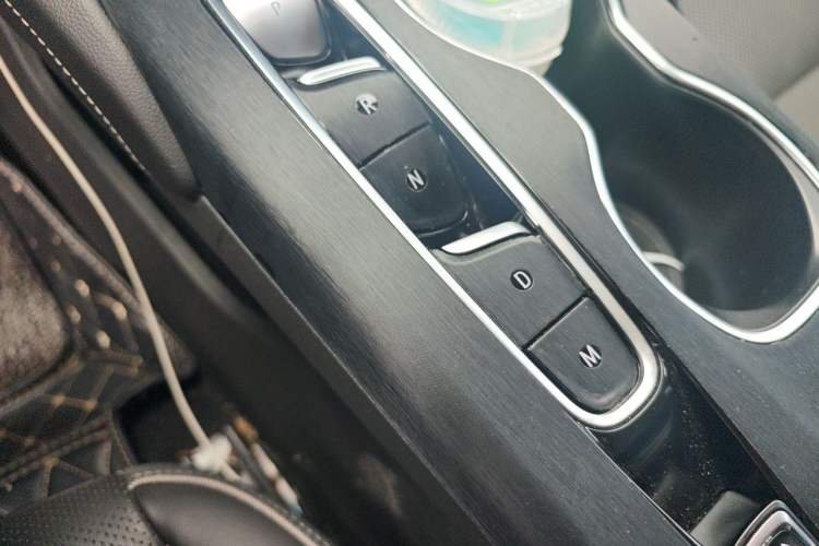 Used Buick Envision 2023 Encore Plus 652T Five-Seat Luxury Model Gear Lever