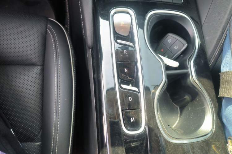 Used Buick Envision 2023 Encore S 552T Two-Wheel Drive Luxury Model Gear Lever