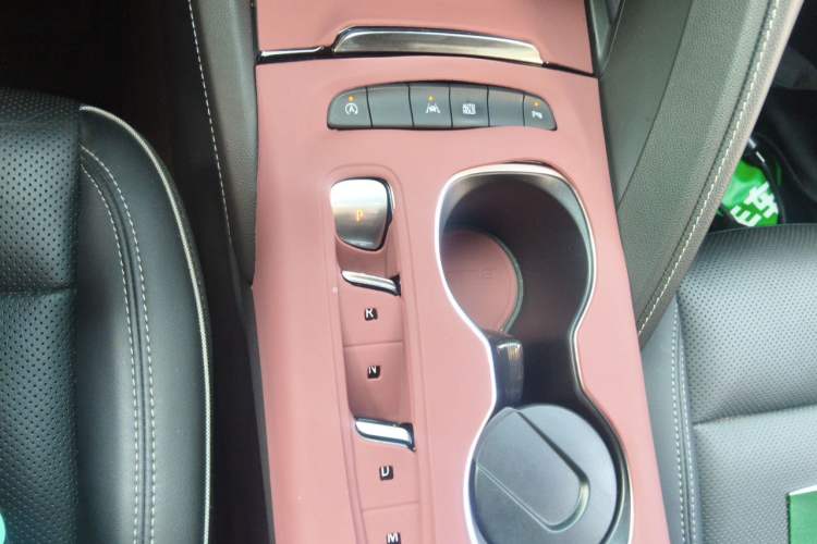 Used Buick Envision 2023 Encore Plus 652T Five-Seat Luxury Model Gear Lever
