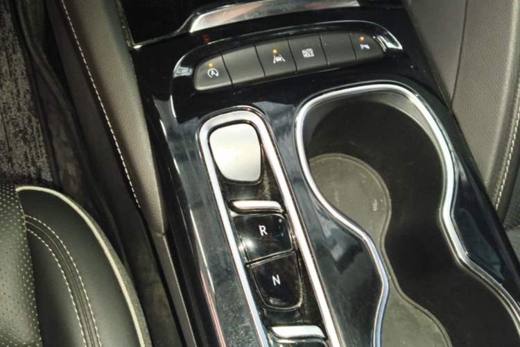 Used Buick Envision 2023 Encore S 552T Two-Wheel Drive Luxury Model Gear Lever