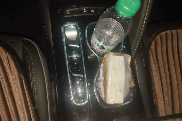 Used Buick Envision 2023 Encore S 552T Two-Wheel Drive Luxury Model Gear Lever